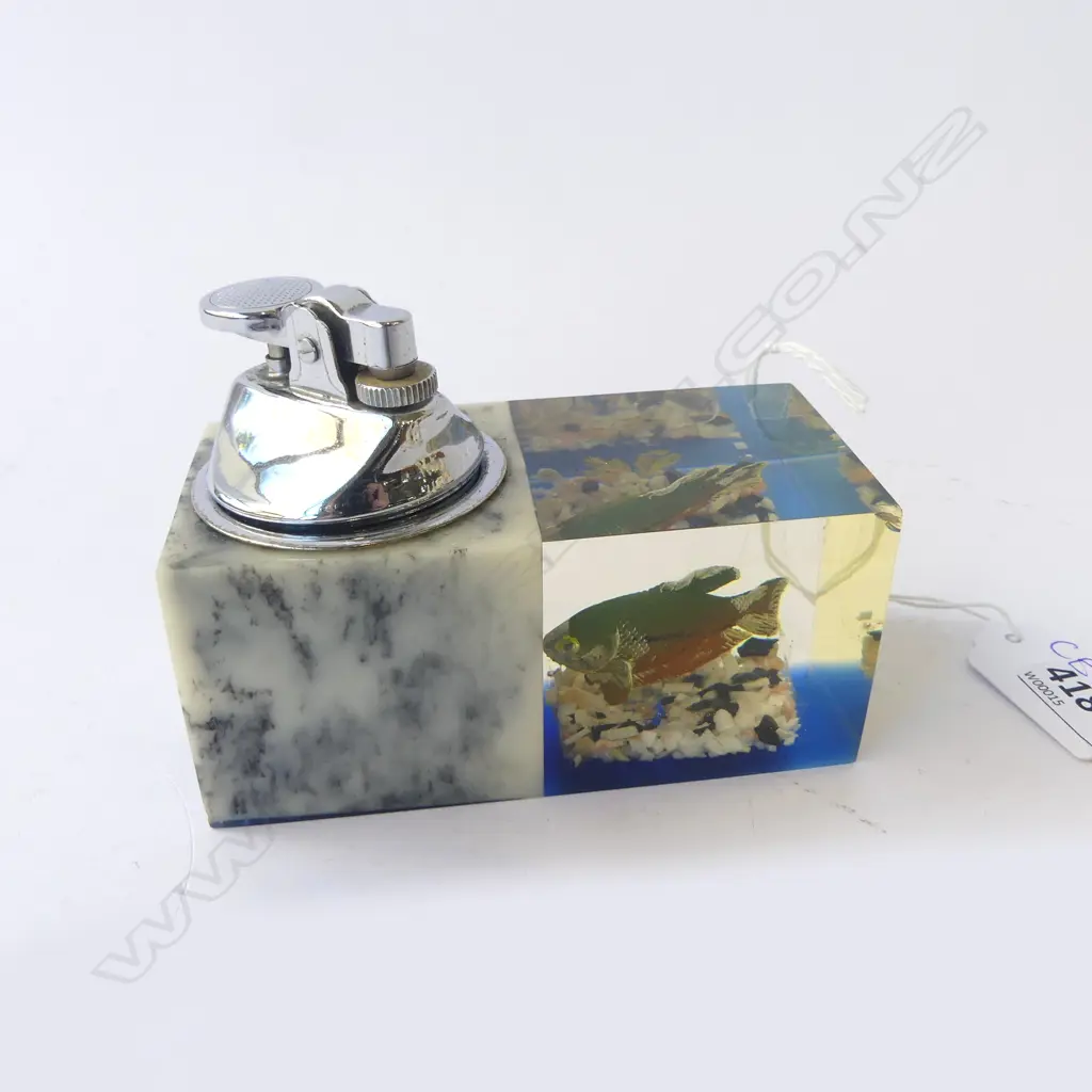RETRO JAPANESE 'AQUARIUM' TABLE LIGHTER W.100mm Image 1++