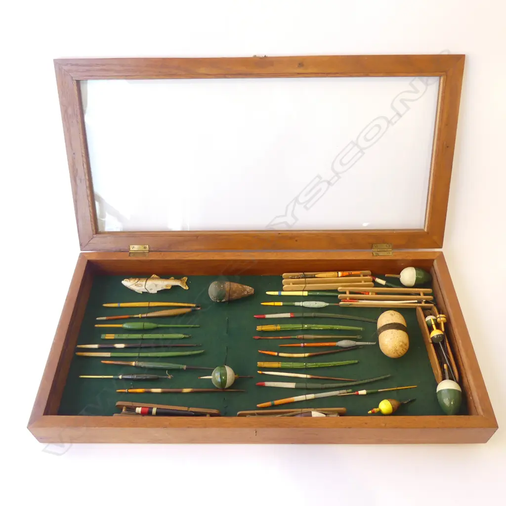 VINTAGE WALL MOUNTED OAK DISPLAY CABINET H730 L360MM CONTAINING 35 PLUS VINTAGE FISHING FLOATS Image 1++