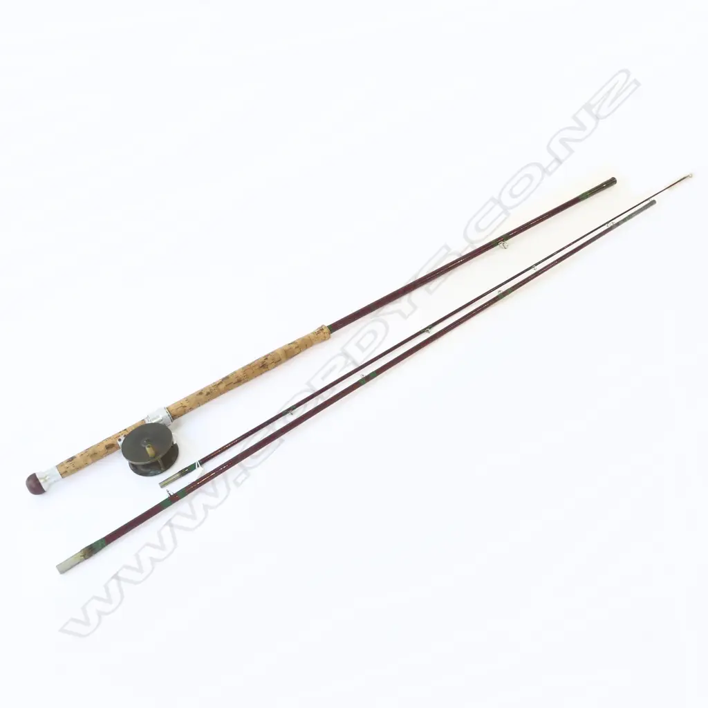 HARDYS 3PC FISHING ROD & VINTAGE BRASS REEL DIA 80MM Image 1++