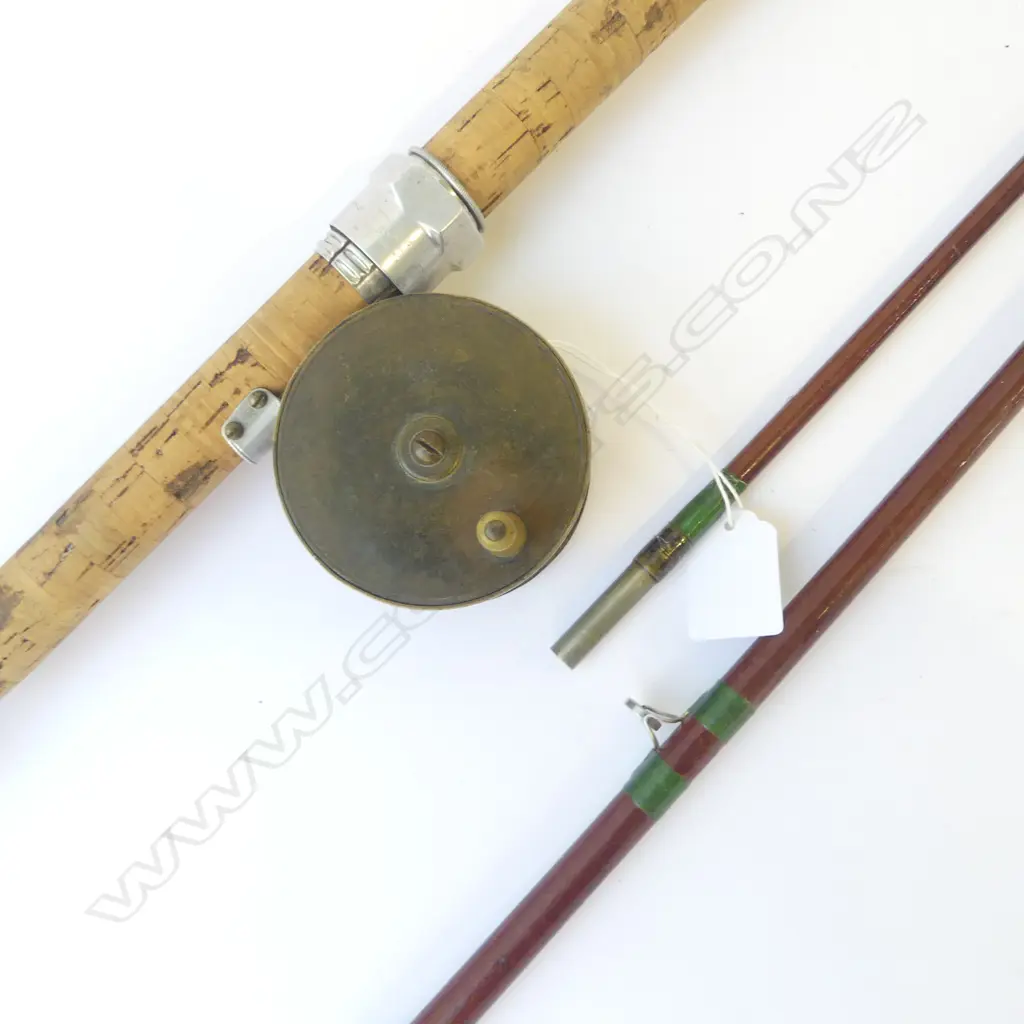 HARDYS 3PC FISHING ROD & VINTAGE BRASS REEL DIA 80MM Image 1++