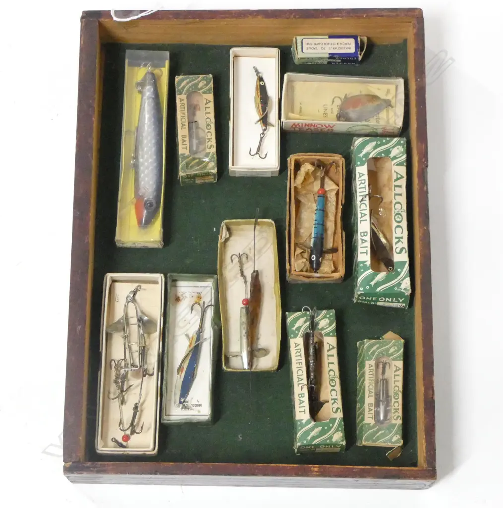 BOXED L380MM COLLECTION 12 ALLCOCKS VINTAGE LURES MOST STILL IN ORIGINAL BOXES Image 1++