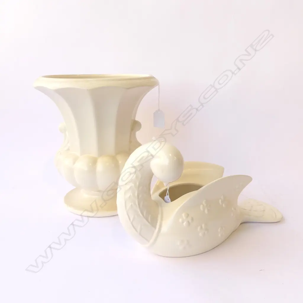 LARGE WHITE BESWICK VASE H260MM & BESWICK BIRD VASE L270MM Image 1++