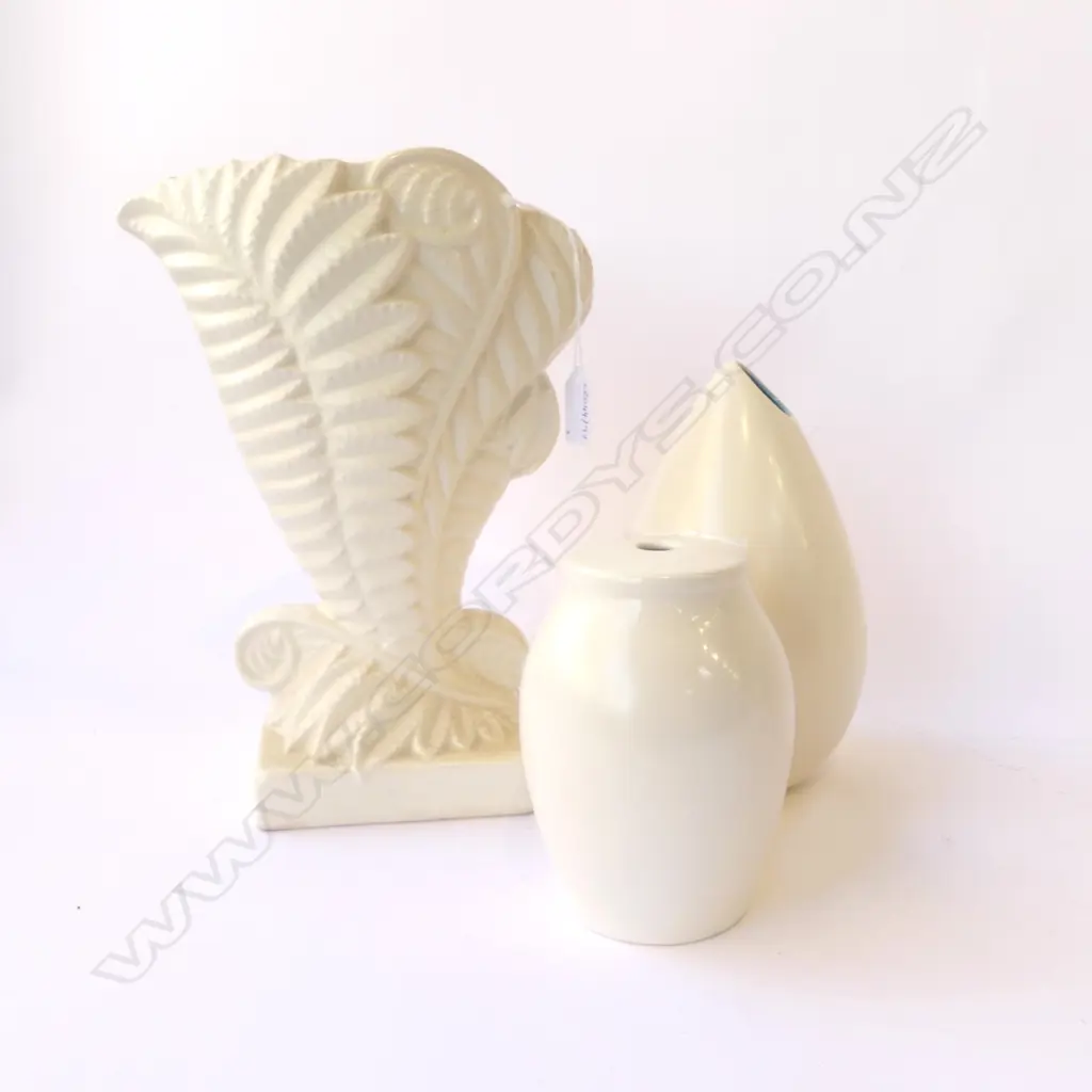 BESWICK WHITE CHINA FERN LEAF VASE H300MM RETRO WHITE VASE H200MM & BESWICK LAMP BASE H140MM Image 1++