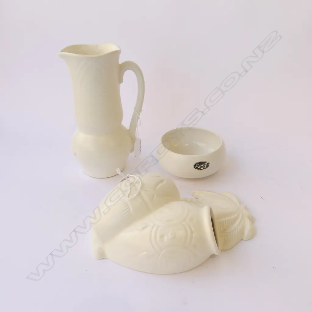 BESWICK PALM WALL POCKET H230MM JUG  H200MM & BOWL DIA110MM CRACK IN JUG Image 1++