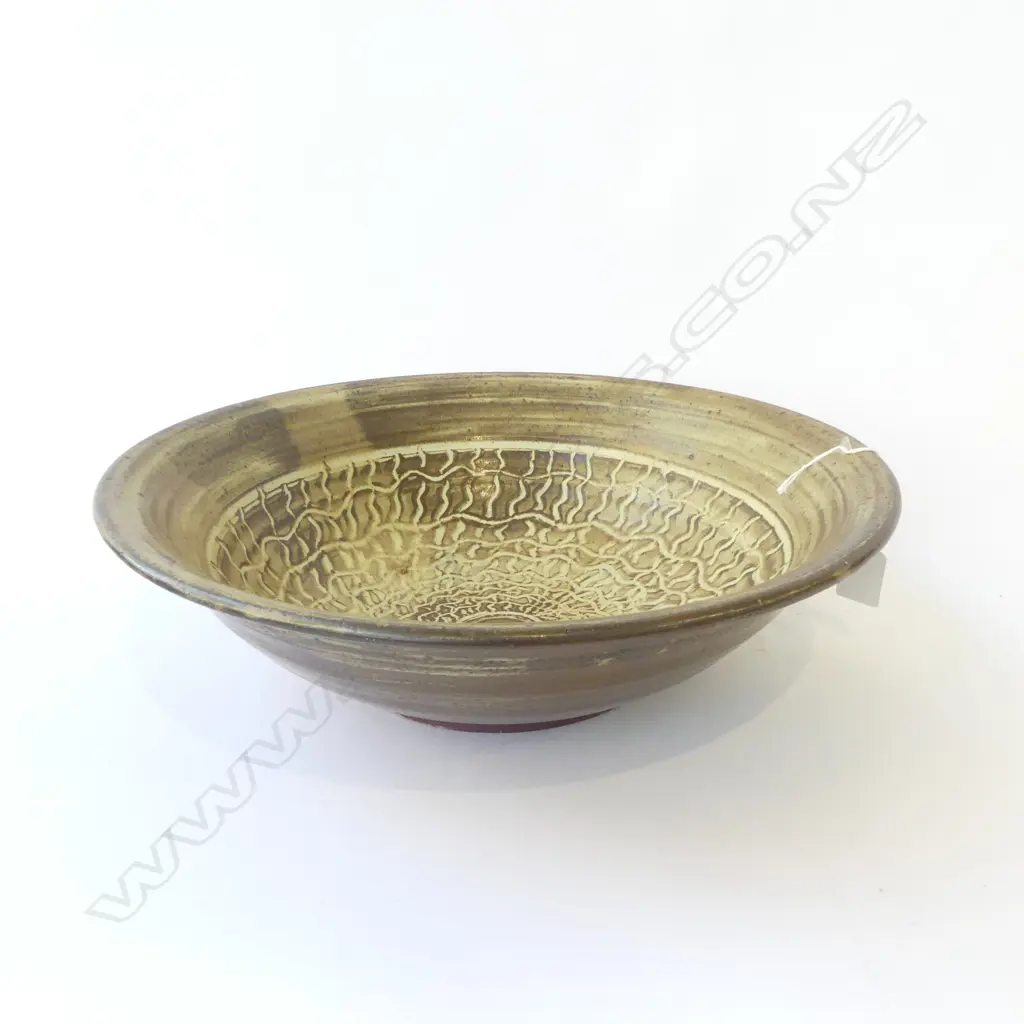LARGE NZ STUDIO POTTERY BOWL DIA380MM Image 1++