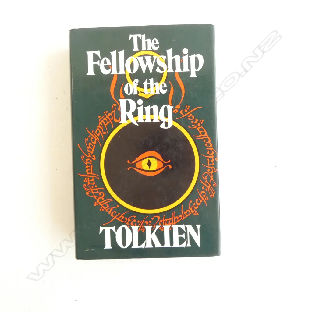 COLLECTION OF 10 BOOKS CONCERNING J.R.R. TOLKIEN AND HIS WORKS INCLUDING THE SILMARILLION Image 1++
