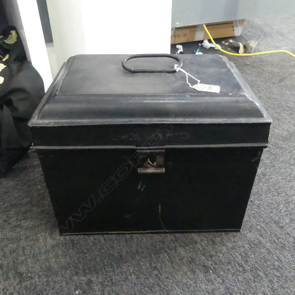 VICT TIN METAL DEED BOX H260 L330MM Image 1++