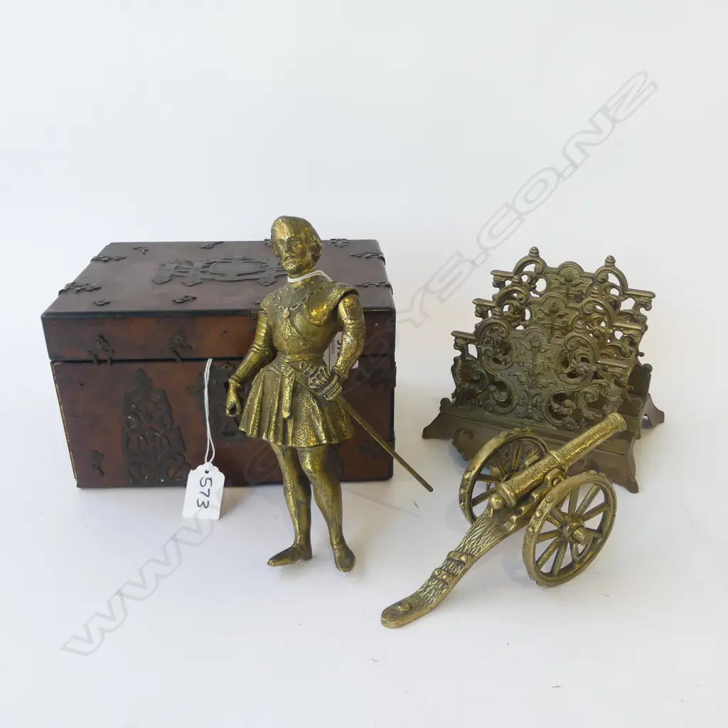 ANTIQUE BOX W.220mm FAULTS, 3 BRASS PCES; LETTER RACK, CANON, FIGURE H.205mm Image 1++