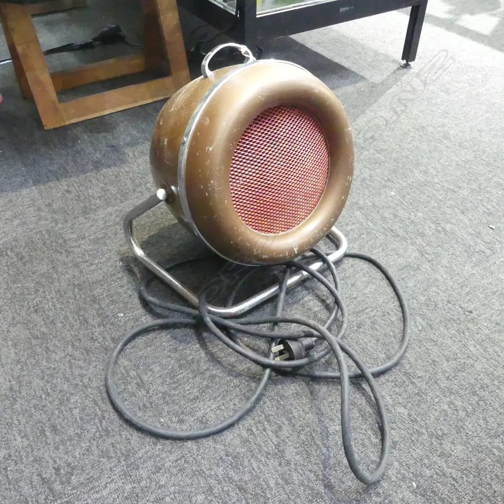 RETRO ALLUMINIUM & CROME FAN HEATER H340MM Image 1++