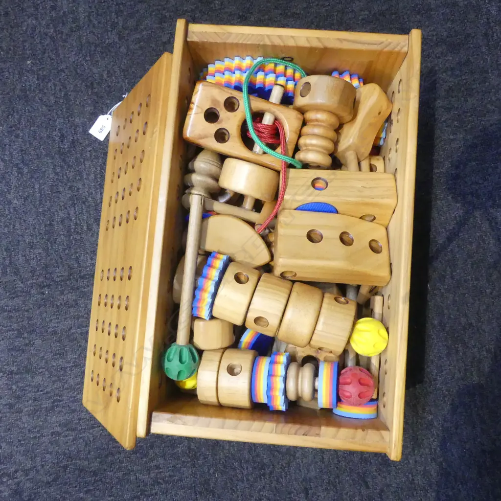 PINE CHILDS TOY BLOCKSET IN CASE H210 L410MM Image 1++