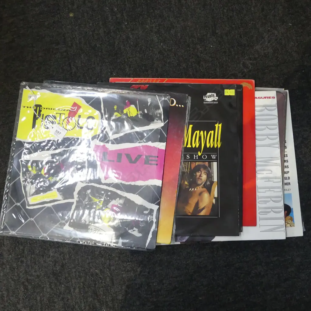 ASST. RECORDS; PISTOLS LIVE ETC Image 1++
