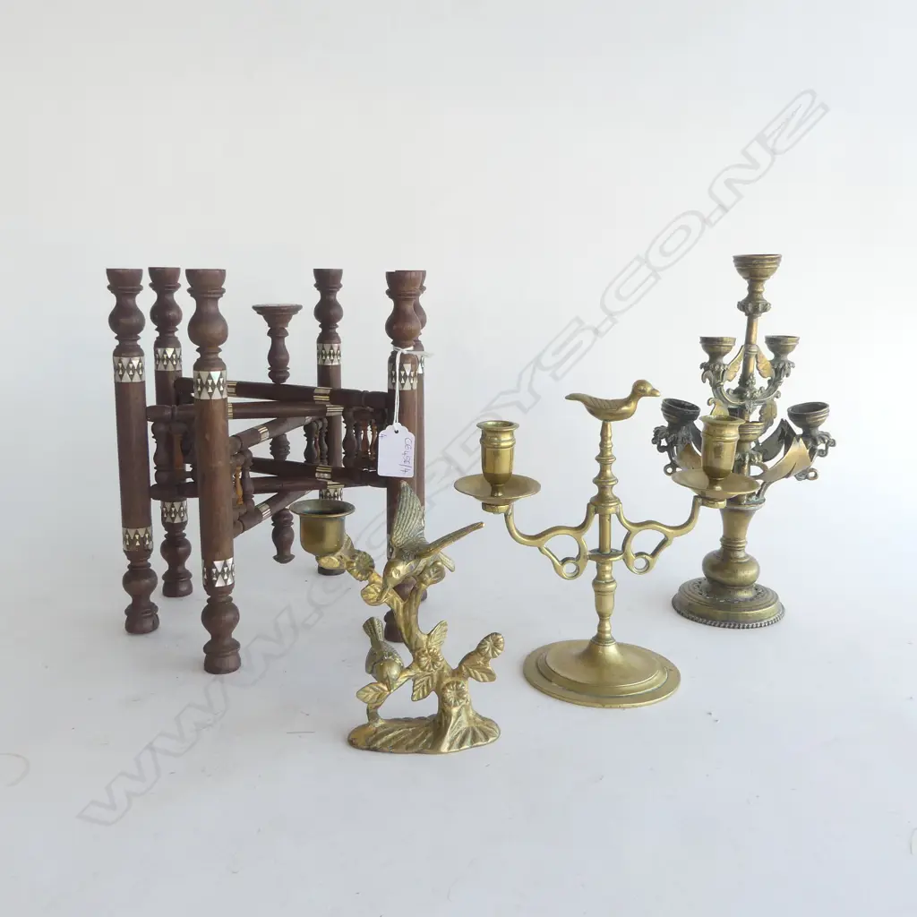 3 BRASS CANDLE HOLDERS + MoP INLAID FOLDING STAND Image 1++