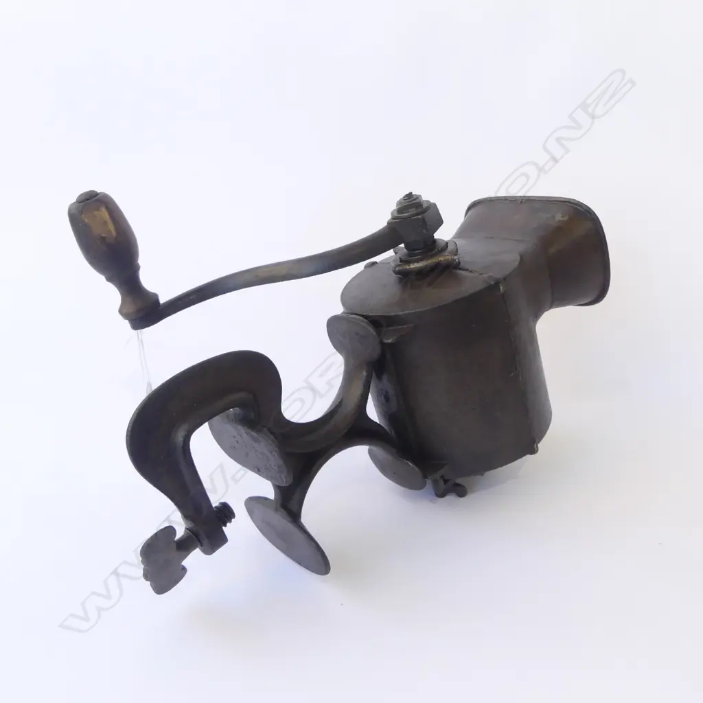 (2930) ANTIQUE CAST IRON TABLE TOP CLAMP MEAT CUTTER H.330mm Image 1++