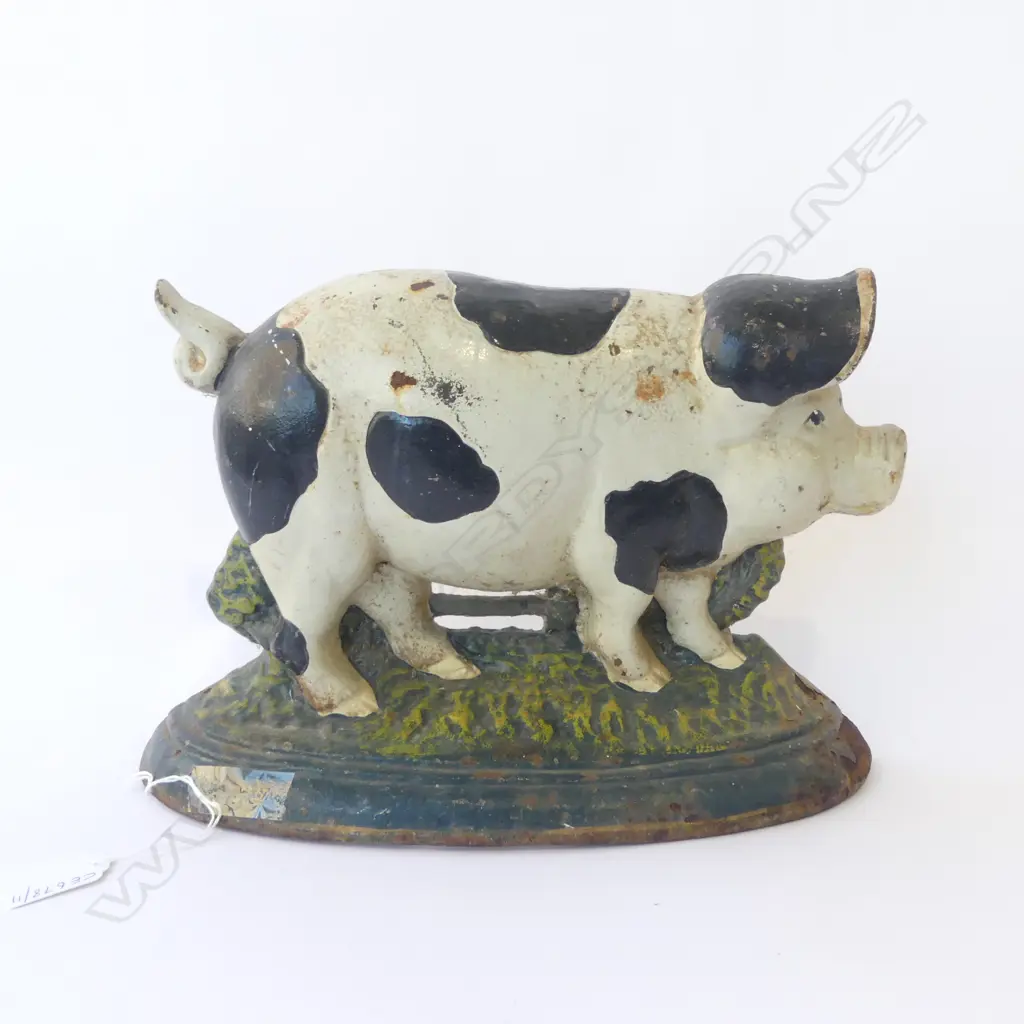 VINTAGE CAST IRON PIG DOOR STOP, L.300MM, H.210MM Image 1++
