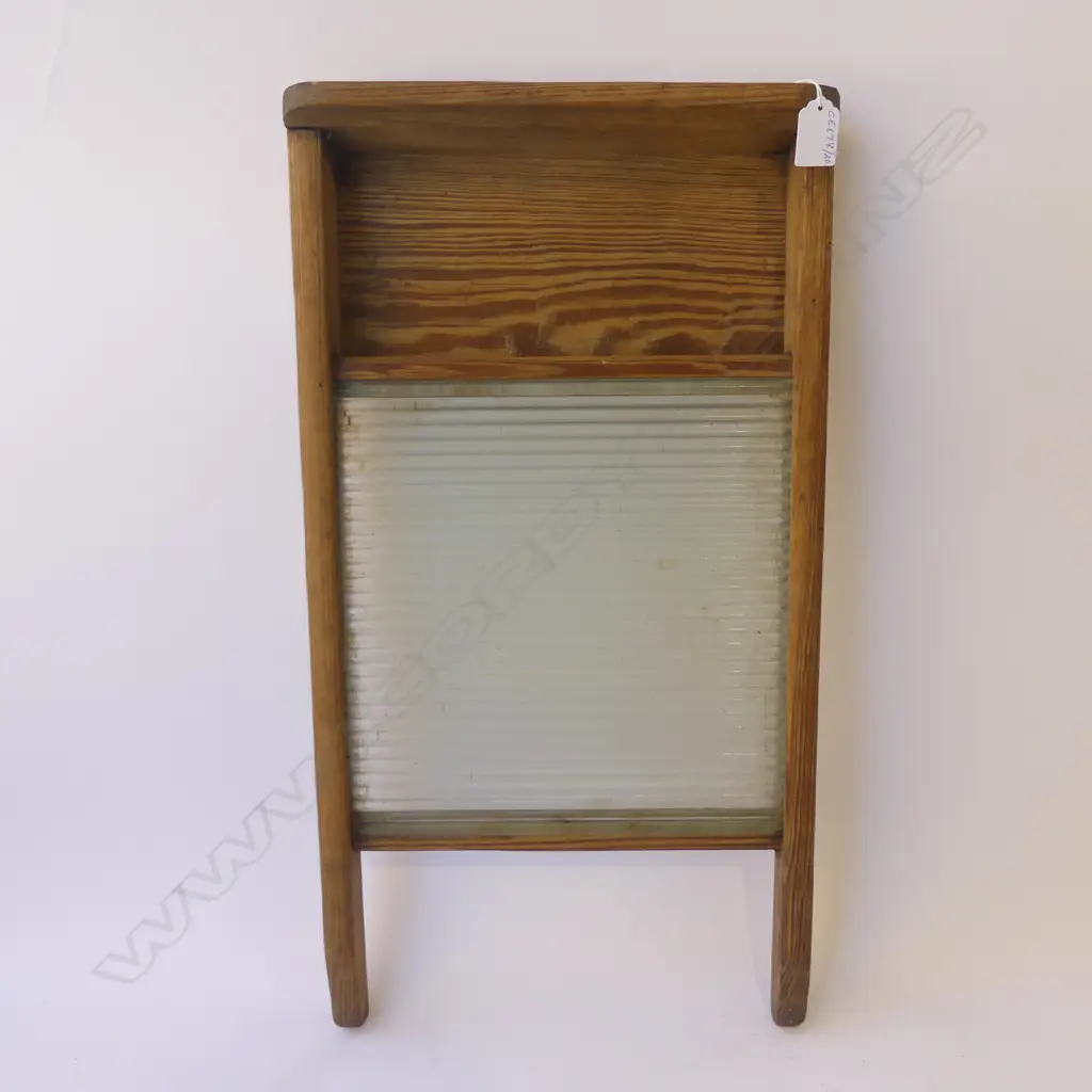 ANTIQUE PINE DOVETAILED WASH BOARD BY ST. THOMAS ONTARIO CANADA, L.580MM Image 1++