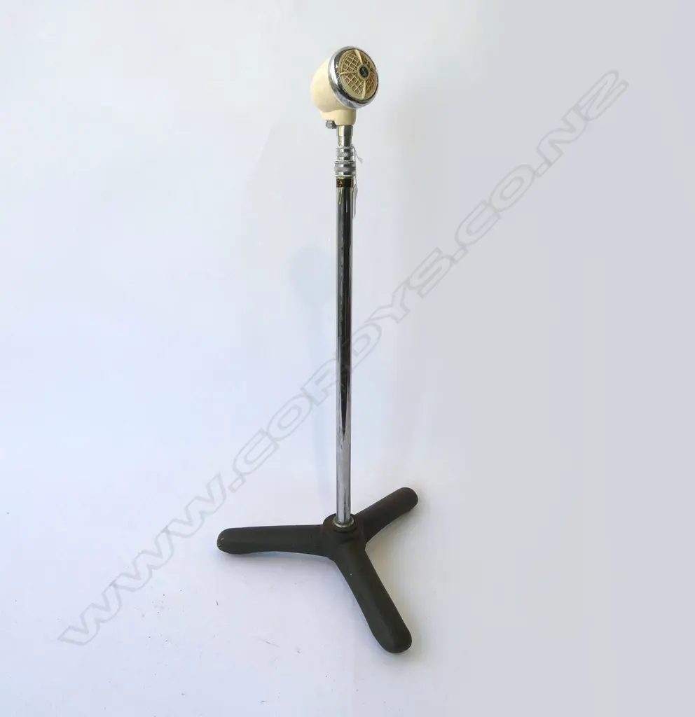   VINTAGE MICROPHONE + ADJUSTABLE STAND Image 1++
