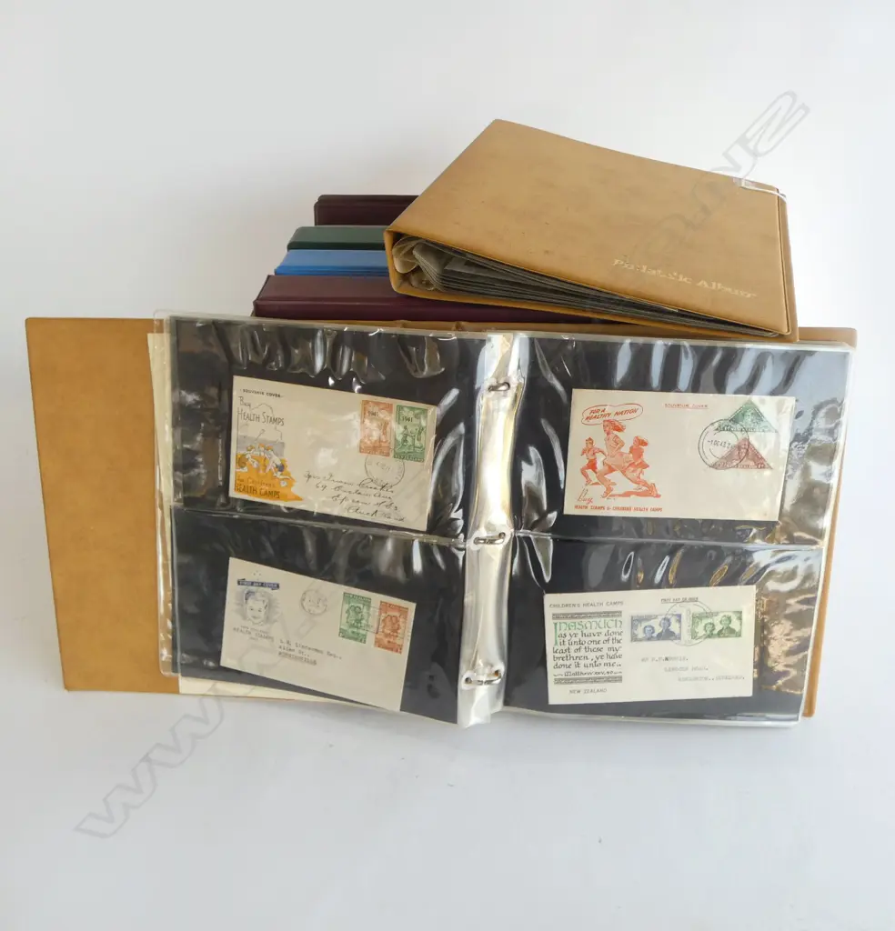 7 ALBUMS OF FIRST DAY COVERS + SOME STAMPS. COMPRISING PREDOMINANTLY N.Z. Image 1++