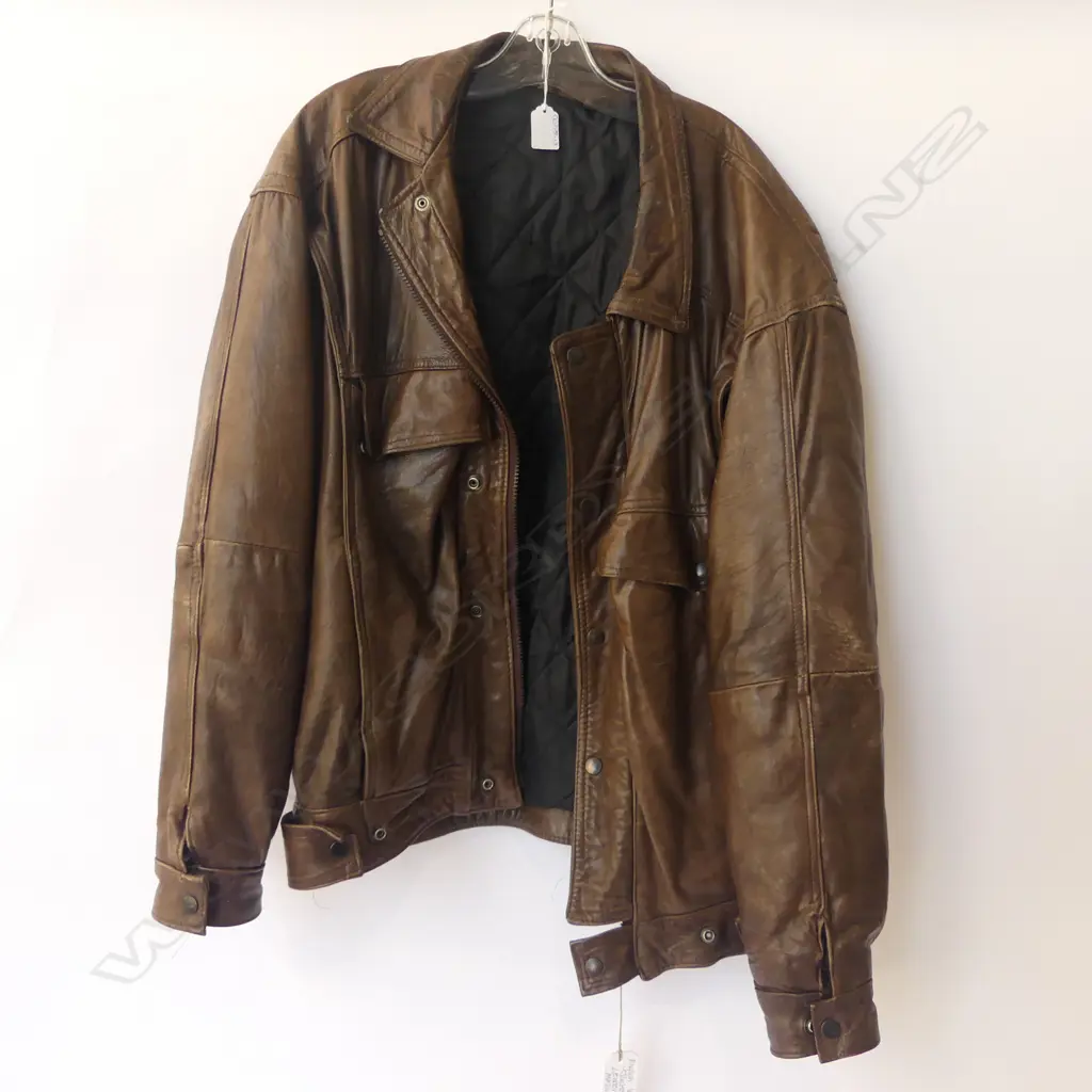 SOFT BROWN LEATHER JACKET  OF ENGLISH MAKE - PURCHASED ENGLAND 1984 Image 1++