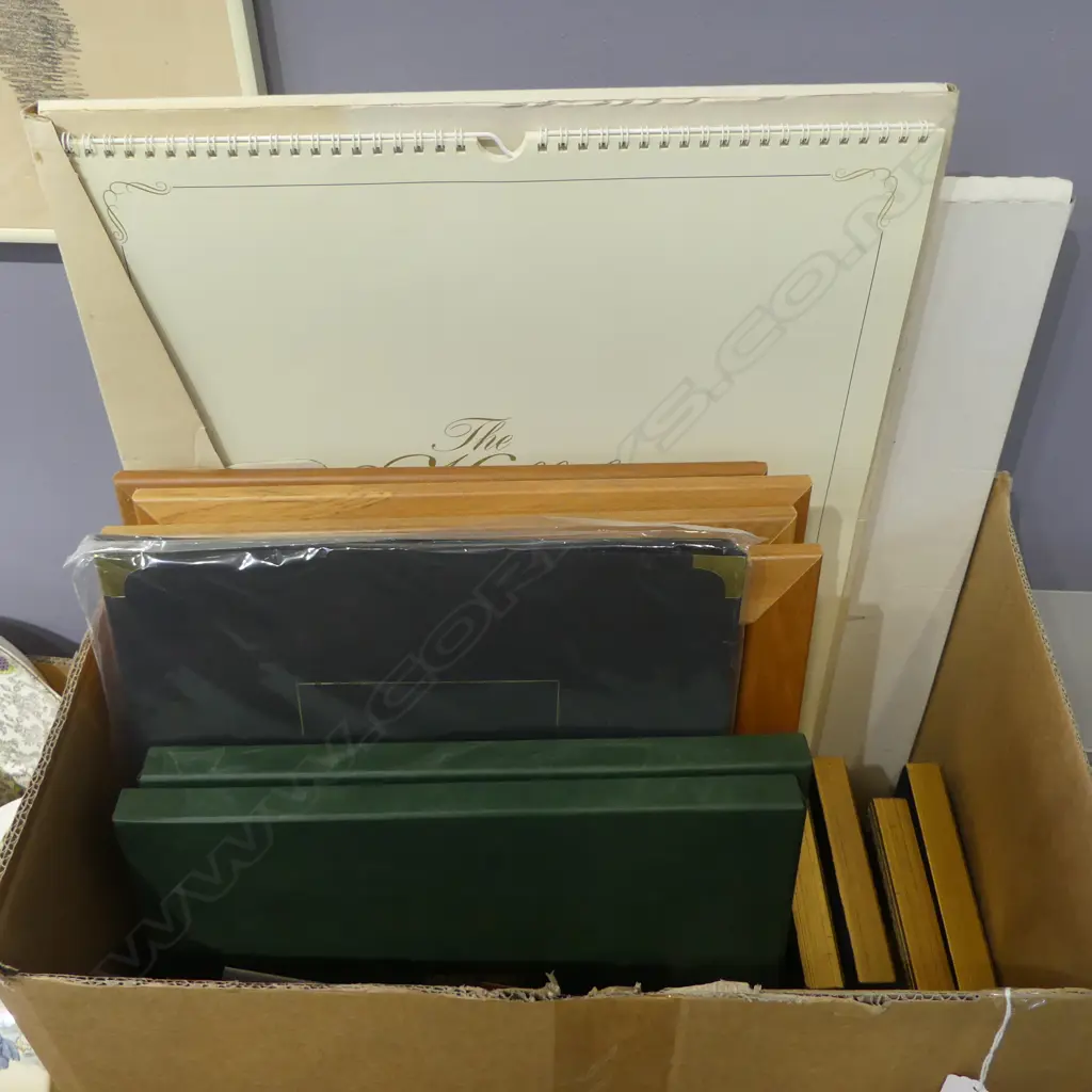 PHONECARD COLLECTION, FRAMED & PRESENTATION PACKS & ACCOMPANYING FRAMED POSTERS  Image 1++
