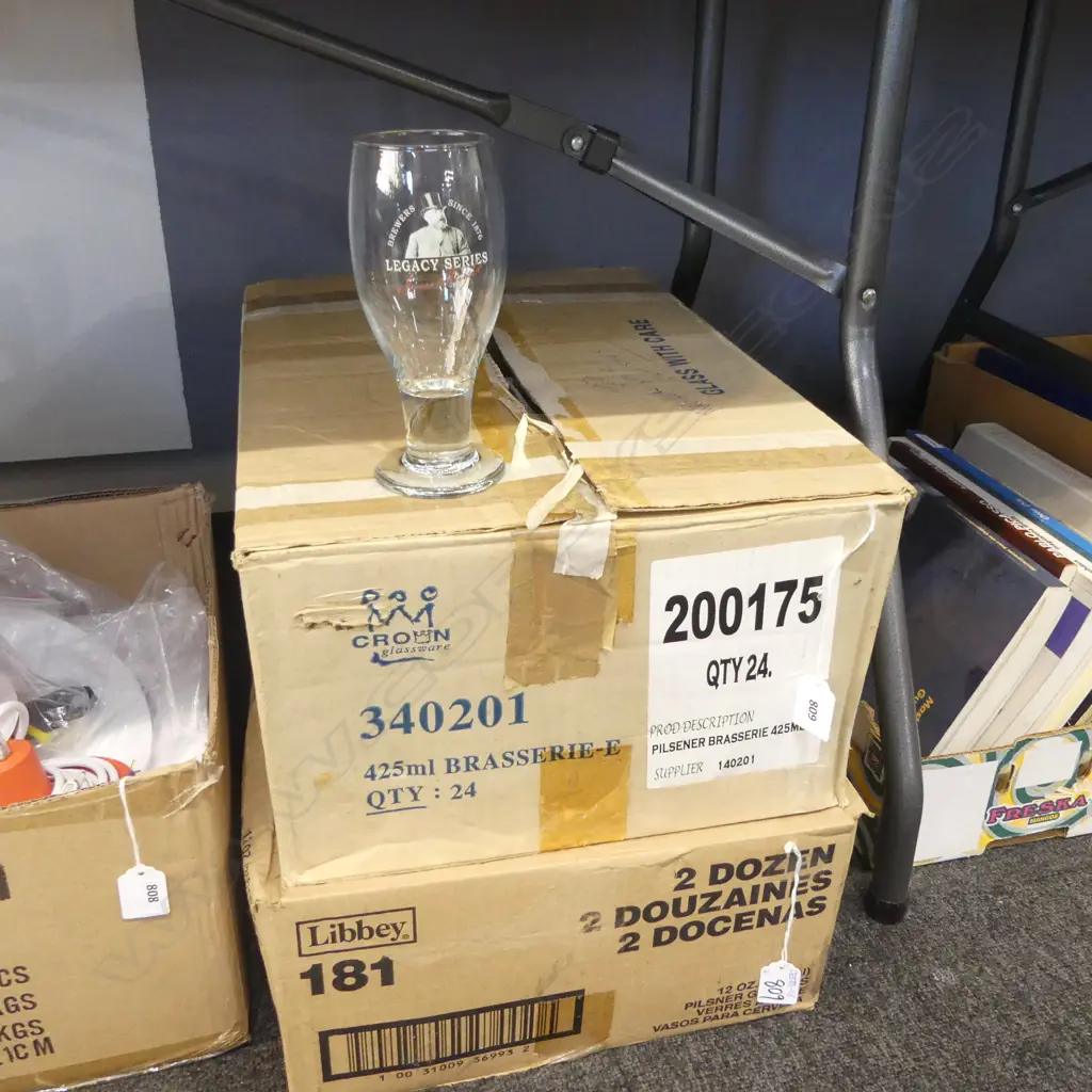 2 BOXES BEER GLASSES  Image 1++