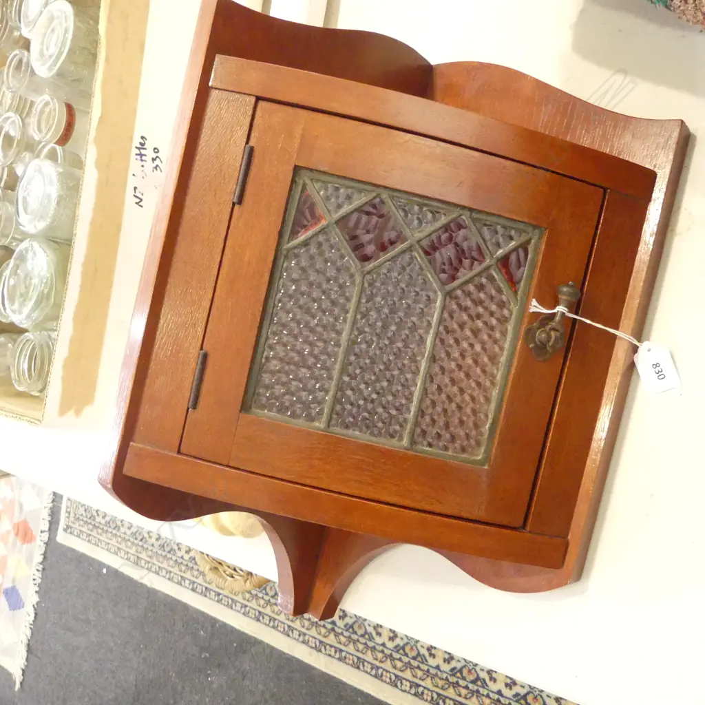 VINTAGE OAK LEADLIGHT WALL MOUNTED CORNER CABINET H500 W350 D220MM Image 1++