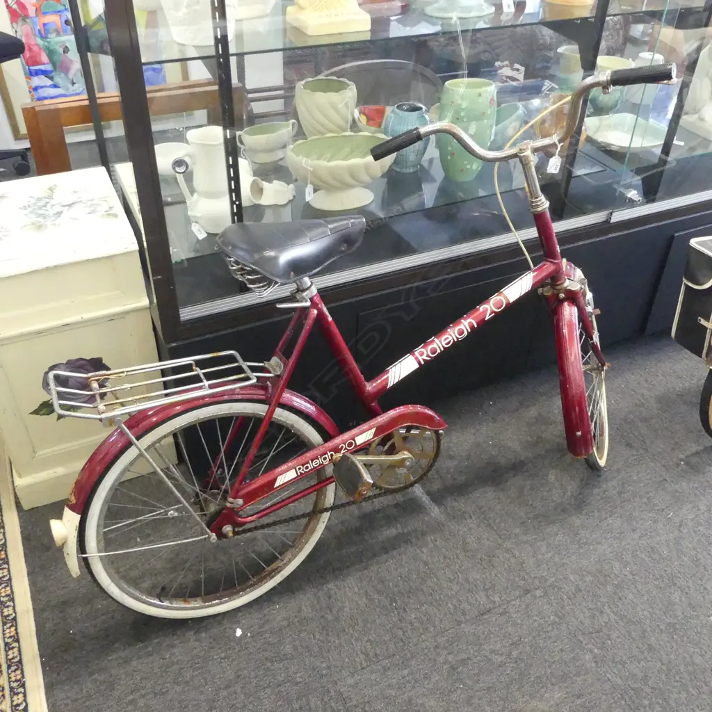 VINTAGE RALEIGH 20 - MORRISON (N.Z.)  BICYCLE Image 1++