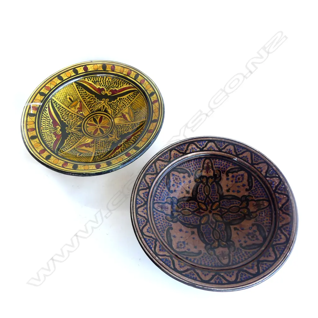 2 VINTAGE MORRACAN POTTERY LARGE BOWLS decoratively painted glossy glaze Dia.425mm Image 1++