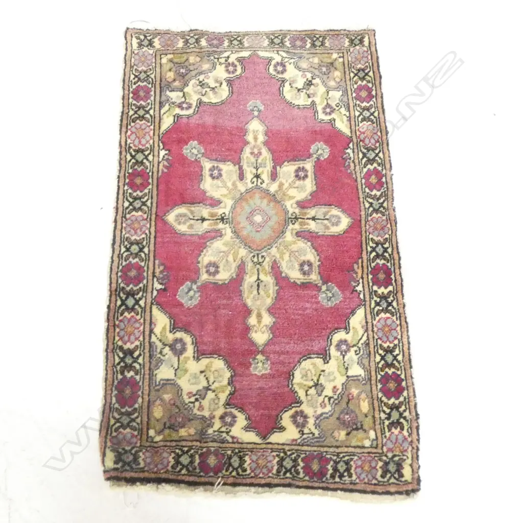 SMALL PERSIAN HAND KNOTTED RUG w. PINK & IVORY TONES L940 W540MM Image 1++
