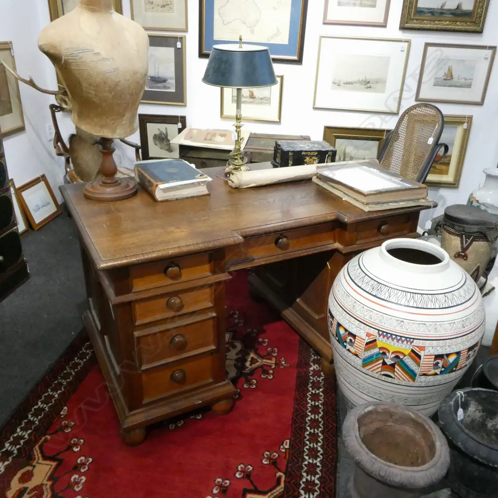 OAK BREAKFRONT DESK 1370x840x760mm Image 1++