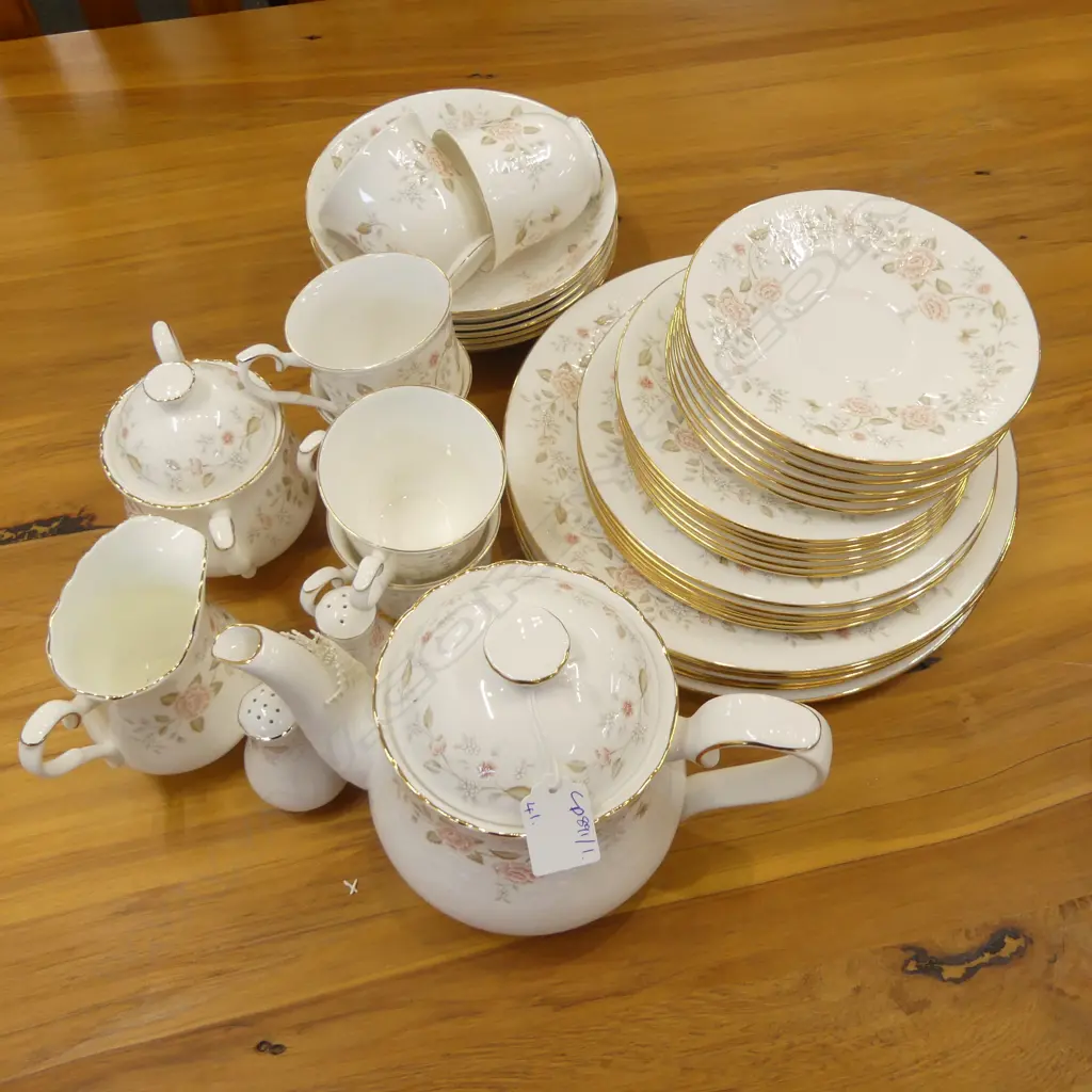PCE ROYAL ALBERT 'AUTUMN SUNLIGHT' TEA SET Image 1++
