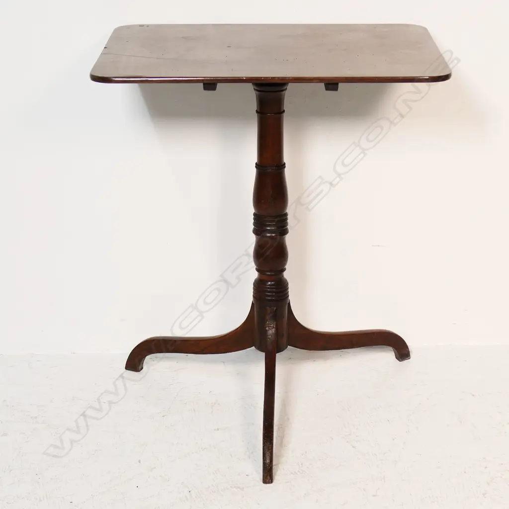 GEORGIAN TILT TOP SIDE TABLE 480x610x690mm Image 1++