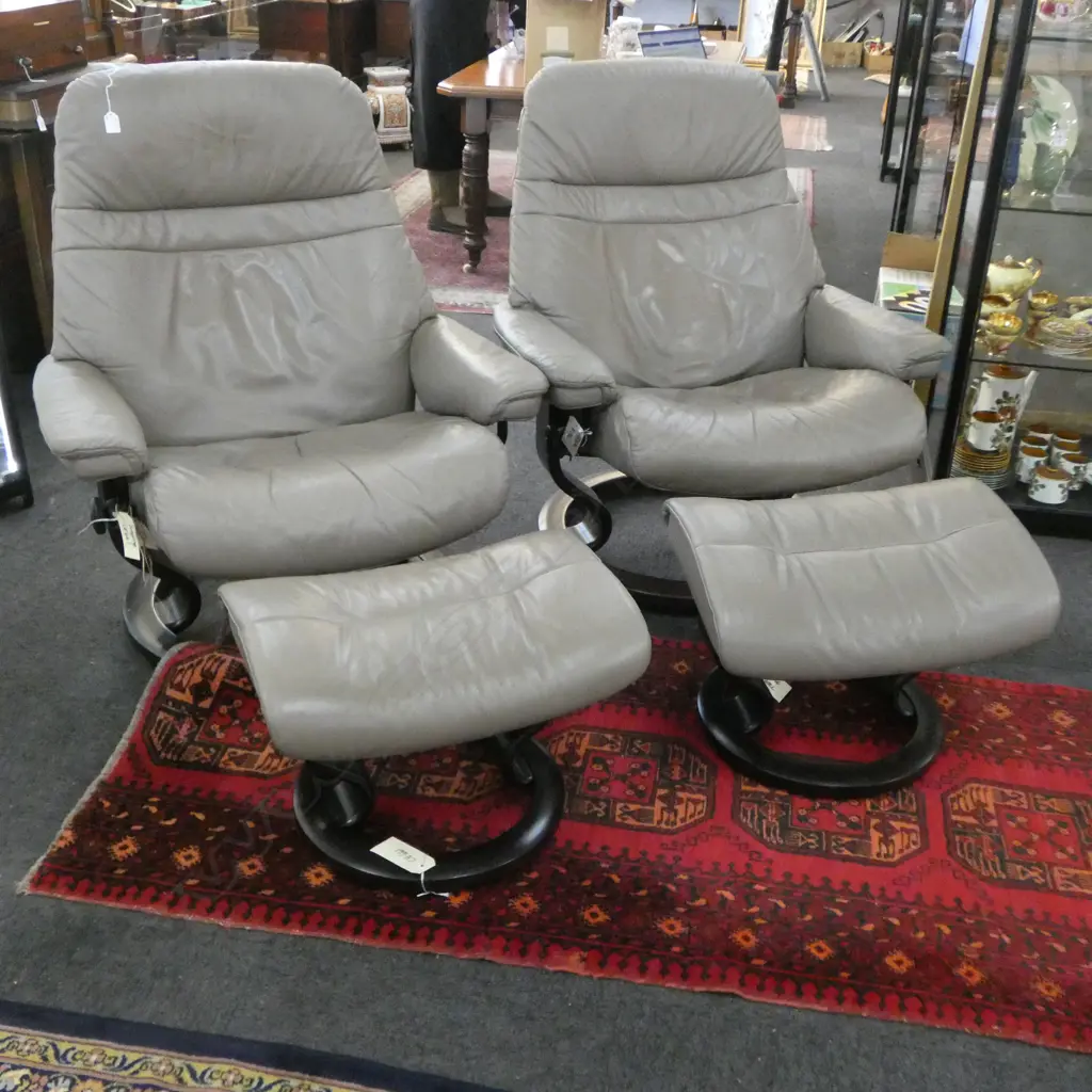PR NORWEGIAN EKORNES LEATHER RECLINERS & FOOTRESTS, SOME WEAR Image 1++