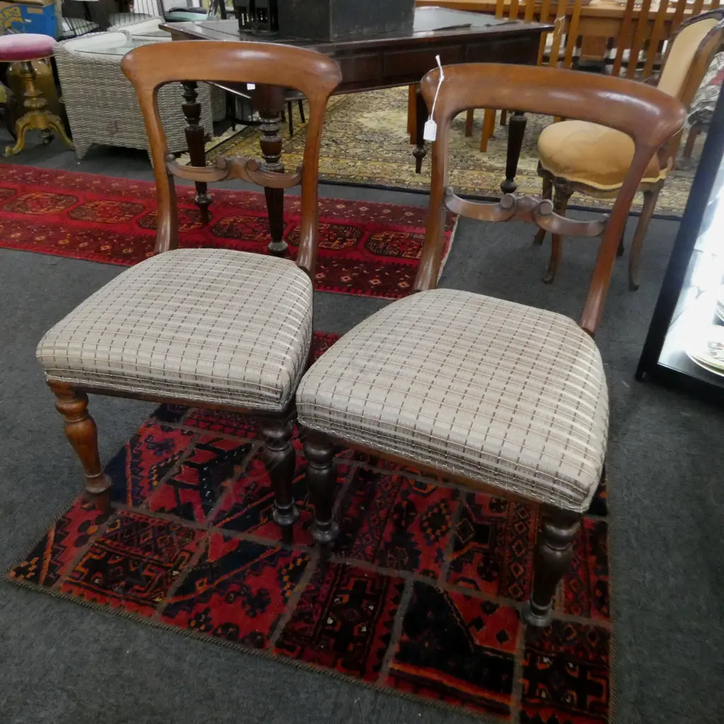 PAIR OF WILLIAM IV UPHOLSTERED DINING CHAIRS  Image 1++