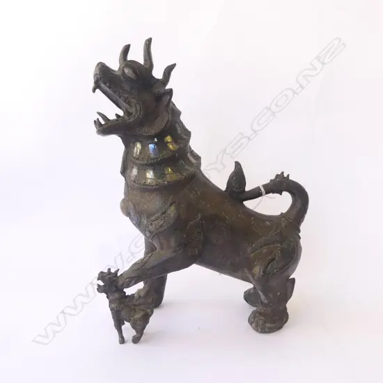 ORIENTAL BRONZE TEMPLE FU DOG H.410mm