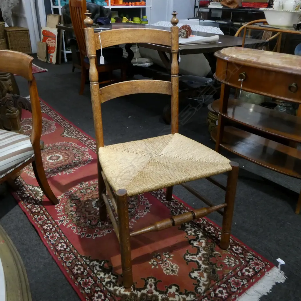 OAK LADDER BACK CHAIR Image 1++