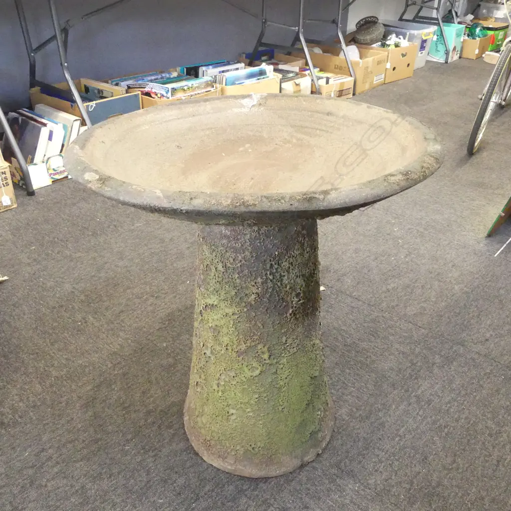 2 PART CERAMIC BIRD BATH, RUSTIC FINISH 550mm dia Image 1++