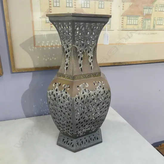 CHINESE METAL VASE H.430mm