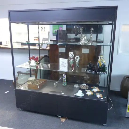 LG MODERN DISPLAY CABINET 1750x600x1920mm