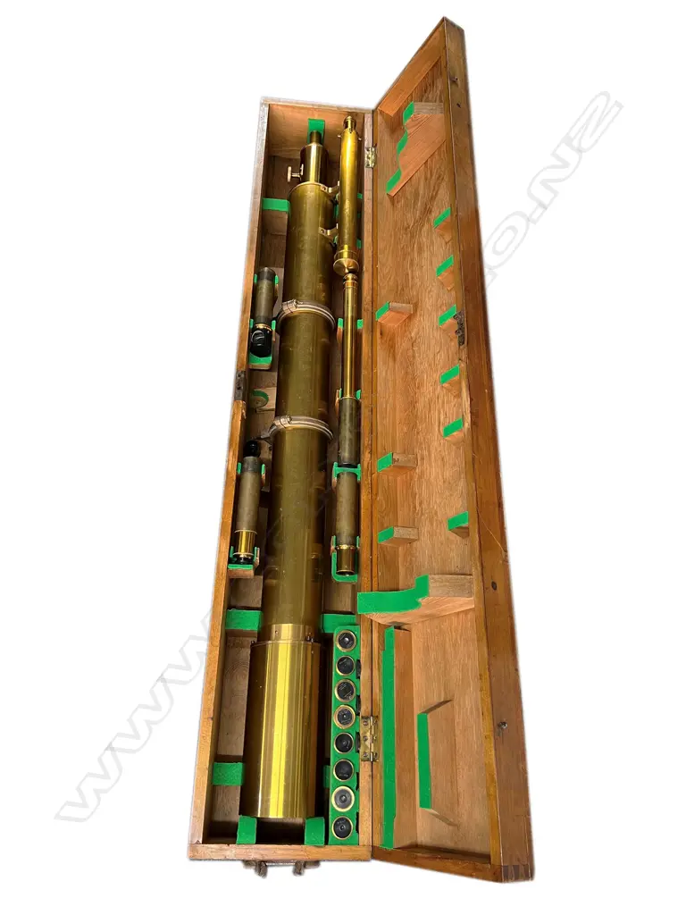 A rare Victorian Thomas Cooke & Sons large 6-inch Equatorial brass telescope, Image 1++