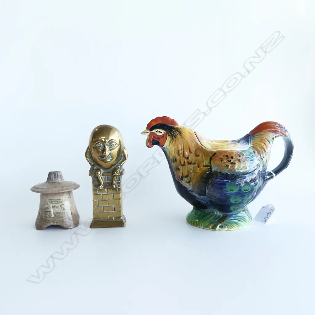 ROOSTER TEAPOT, PIE FUNNEL, HUMPTY DUMPTY BRASS MONEY BANK H.150mm Image 1++