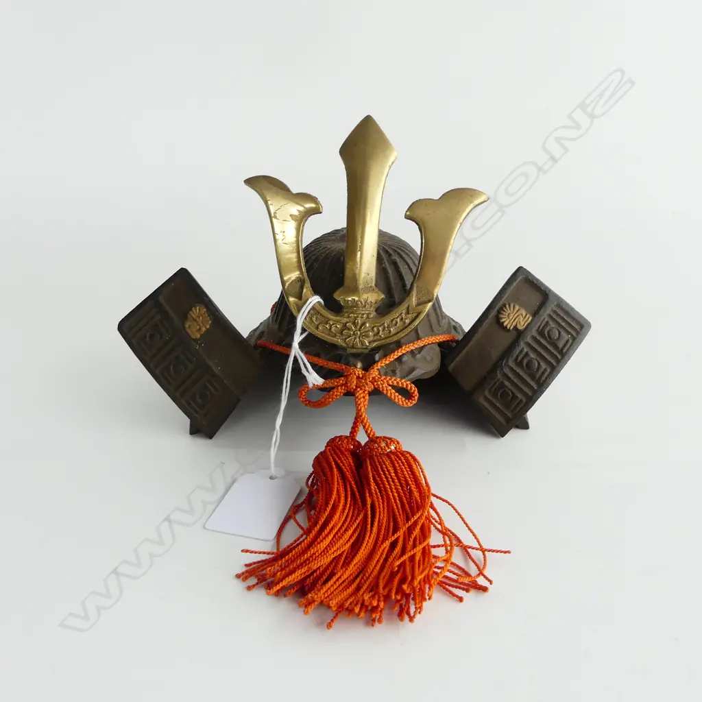 VINTAGE MINI JAPANESE SAMURI KABUTO HELMET Image 1++