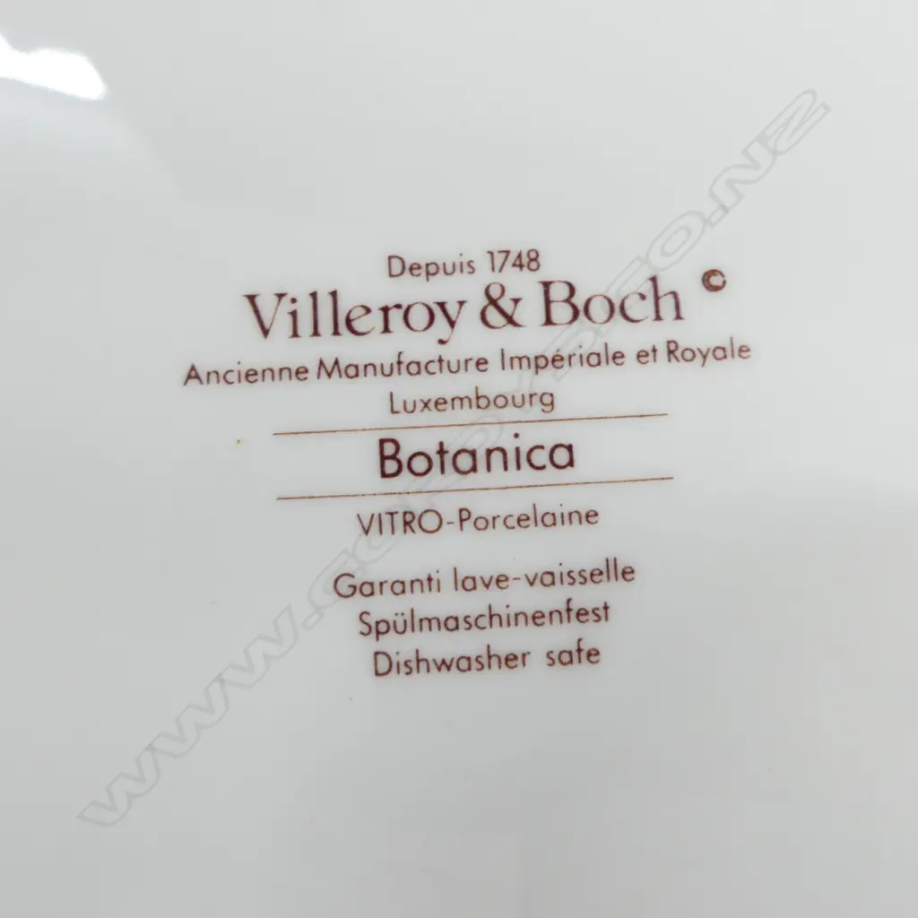 VILLEROY & BOCH 'BOTANICA' LARGE DISH W.445mm Image 1++