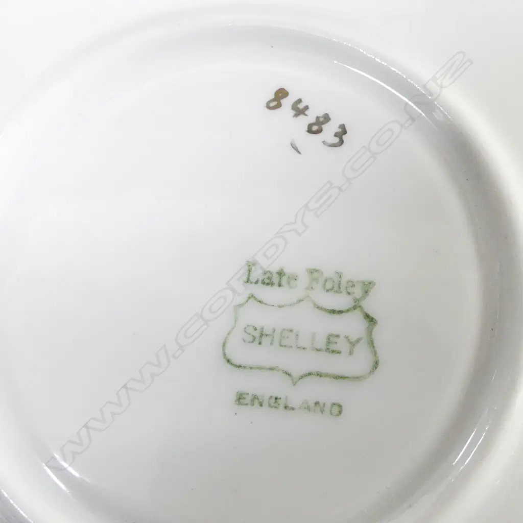 LARGE SHELLEY CHINA TEASET 12CSPS 2 CAKE PLATES C/SUGAR RIBBON PAT  Image 1++