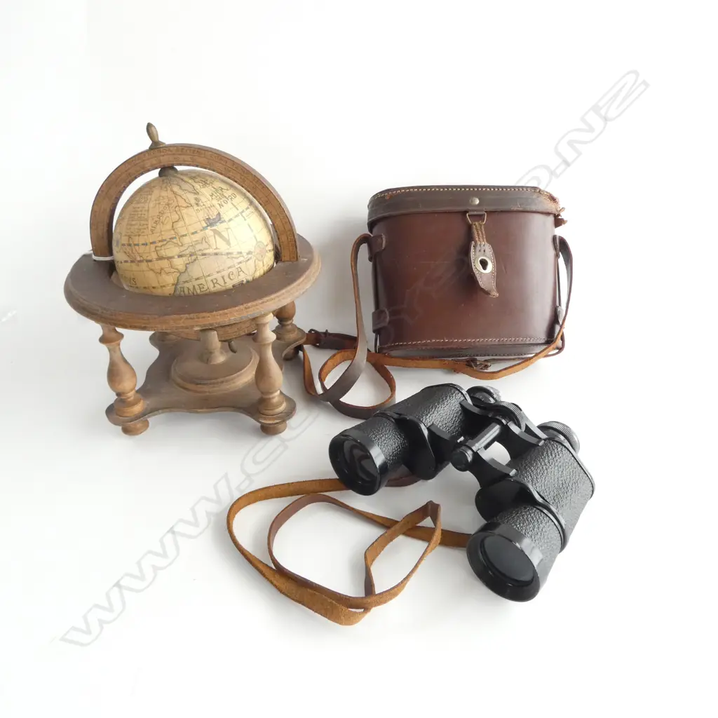 ANTIQUE STYLE GLOBE ON STAND + CASED 'SIAMOR' BINOCULARS (FAULT) Image 1++
