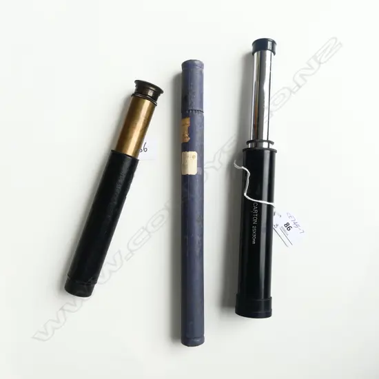 VINTAGE EMBEECO LONDON LEATHER & BRASS 3 DRAW TELESCOPE, JAPANESE CARTON 2 DRAW & FLOATING DAIRY THERMOMETER