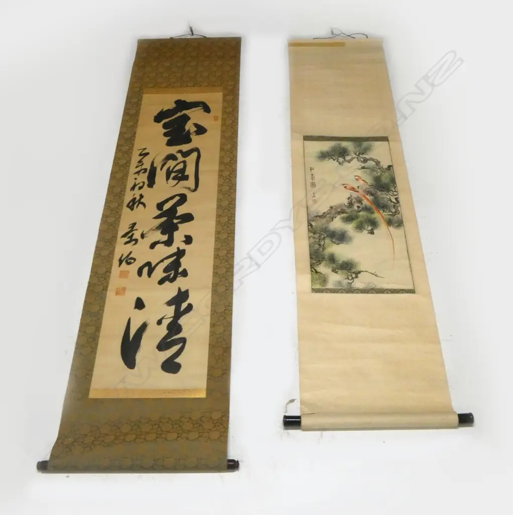 2 ORIENTAL SCROLLS BIRDS + CALLIGRAPHY Image 1++