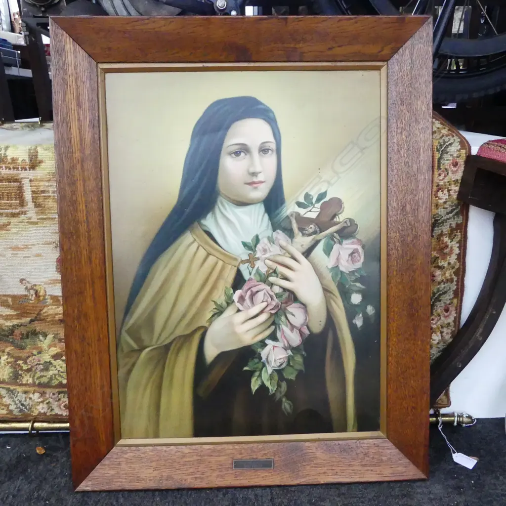 VINTAGE OAK FRAMED OILIOGRAPH ST TERESA H580 W410MM Image 1++