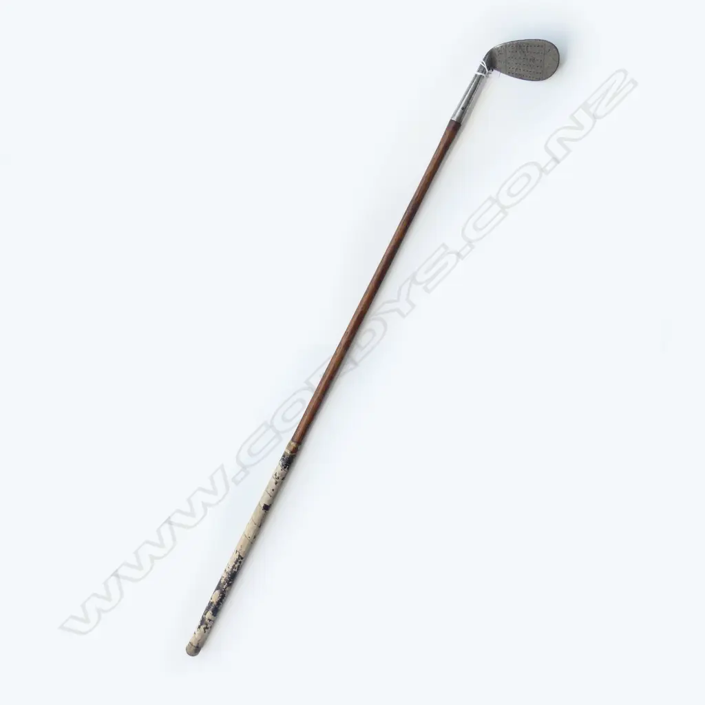 VINTAGE WOODEN GOLF CLUB L.950mm Image 1++