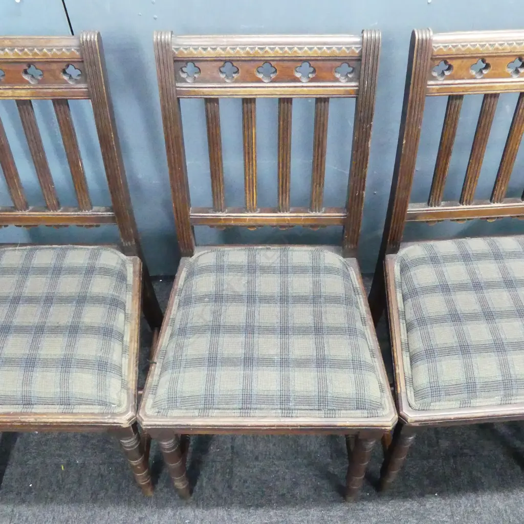 FOUR GOTHIC REVIVAL DINING CHAIRS  Image 1++