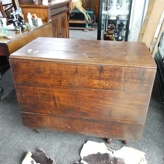 GEORGE III OAK DROP LEAF TABLE W turned legs